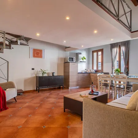 萨多摩公寓 阿尔盖罗